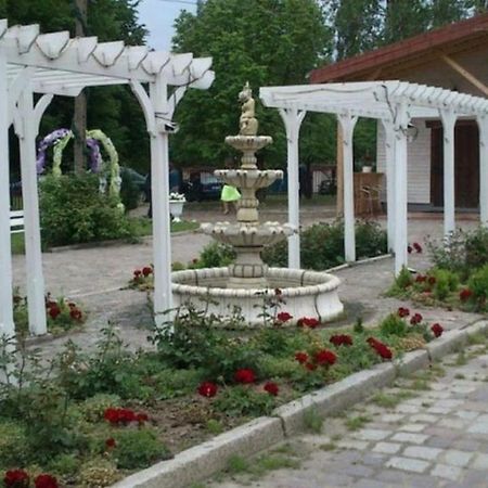 Zajazd Eljan-Centrum Noclegowe オルシュティン エクステリア 写真